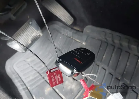 2018 Dodge Challenger R/T из США, поврежденный, VIN 2C3CDZBT8JH131000